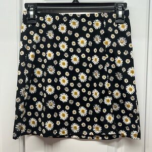 SHEIN - Black Daisy Skirt